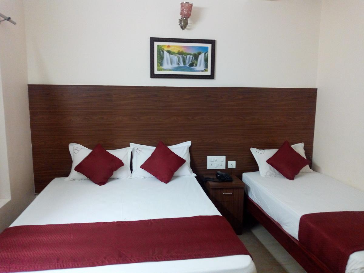 होटल Lovely Nest 2*